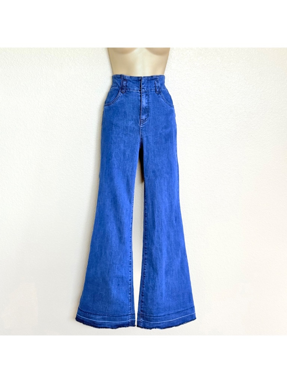 Jealous Tomato High-Rise Stretch Flare Med Wash Retro Y2K Bell Bottom Jeans Sz M